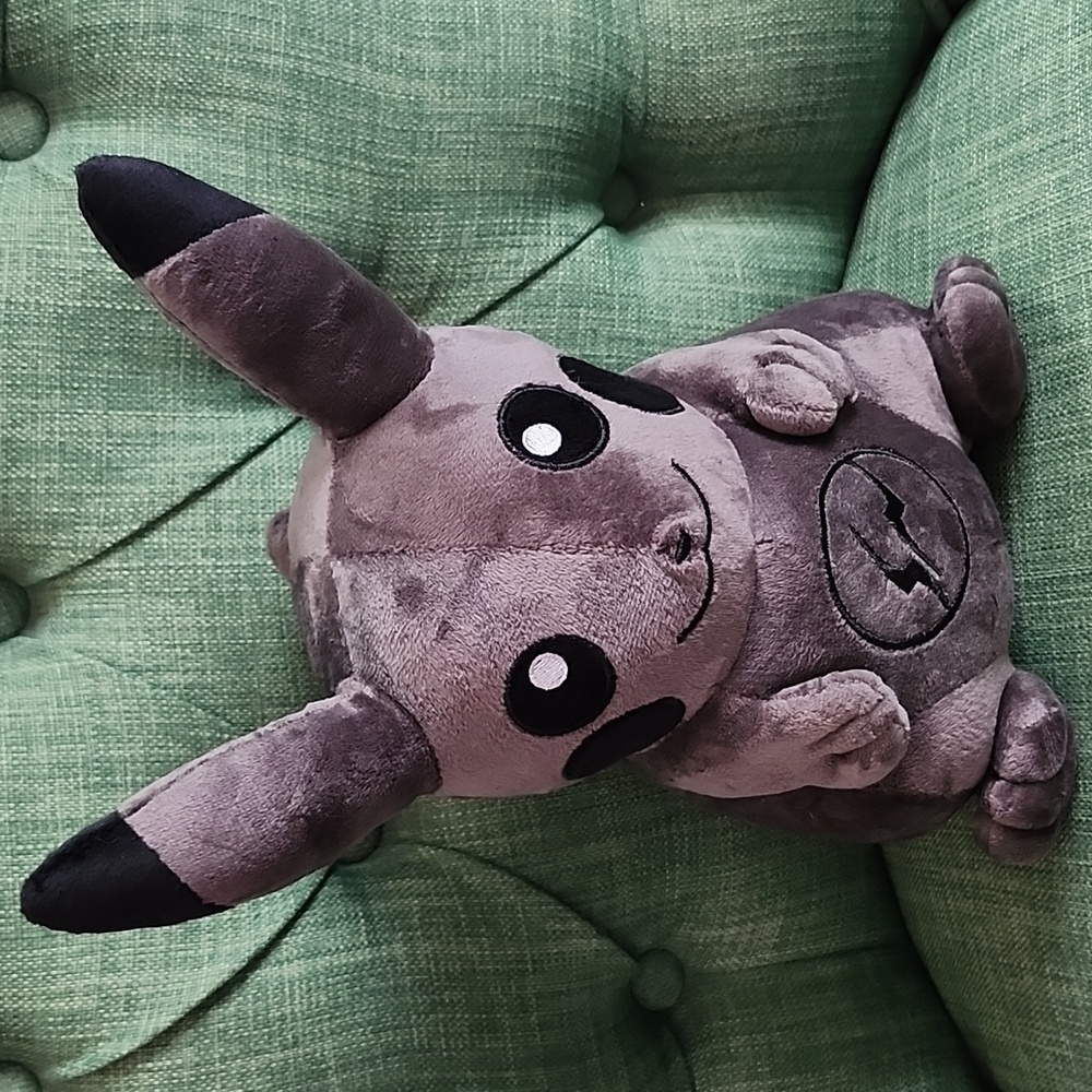 Pokemon Pikachu Plush - Picture 12 of 13